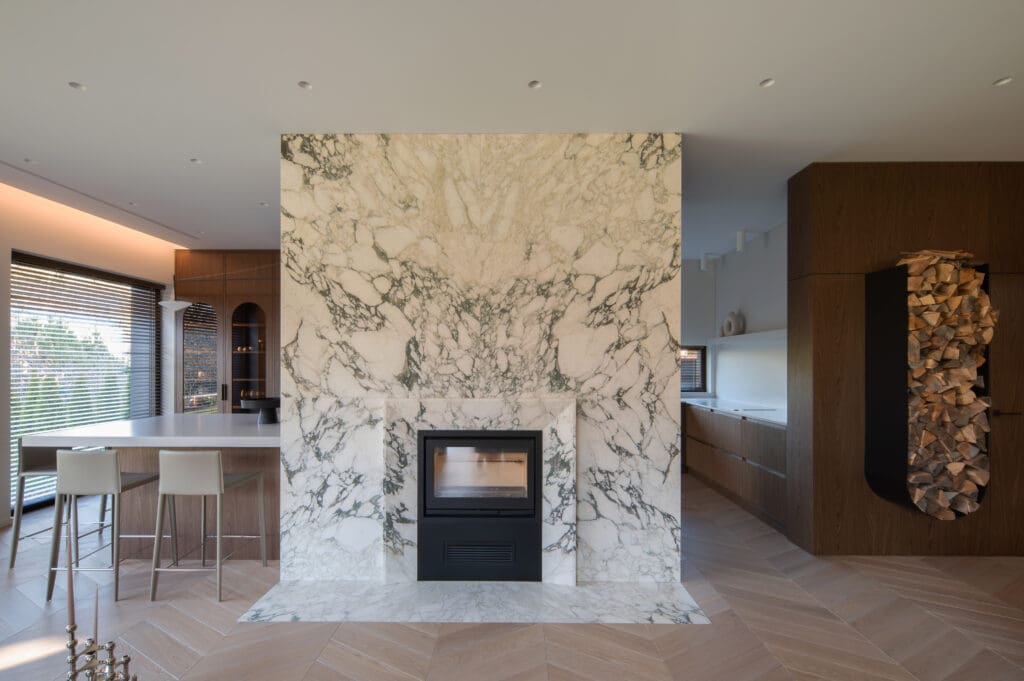 Modern house Calacatta Monet